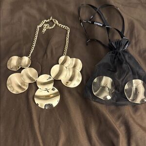 Women’s jewelry matching set.